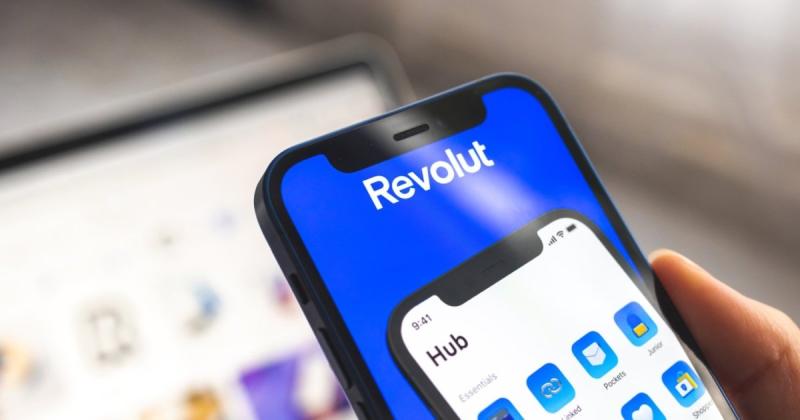 Revolut має намір ввести в обіг свій власний стейблкоїн, повідомляє Delo.ua.