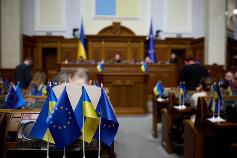 У Верховній Раді планують забезпечити максимальний захист для політиків, державних службовців та активістів від можливих обвинувачень: яке рішення розглядається?